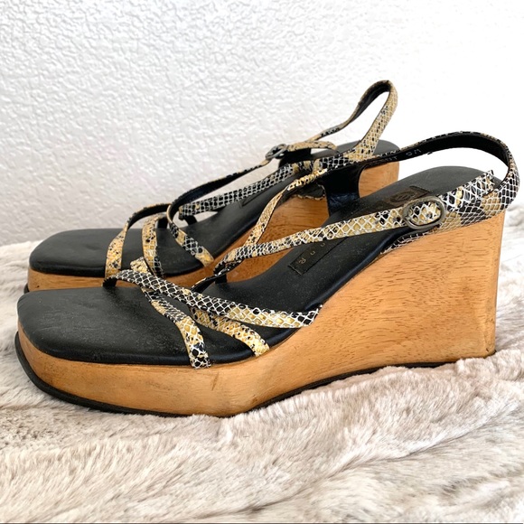 Vintage Shoes - Vintage 90s Square Toe Snake Wood Platform Wedges